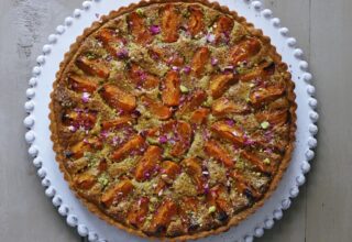 apricot and pistachio tart